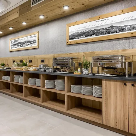 Aparthotel Royal Hill 3*