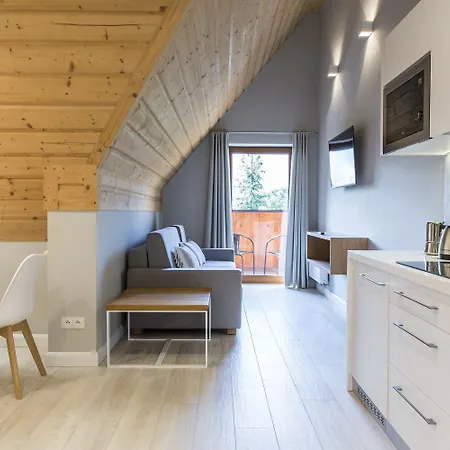 Royal Hill Aparthotel 3*