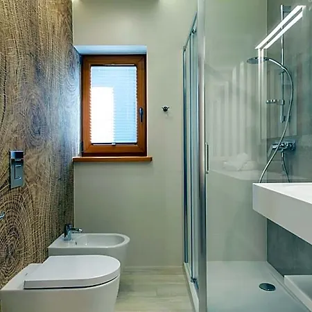 Royal Hill 3*