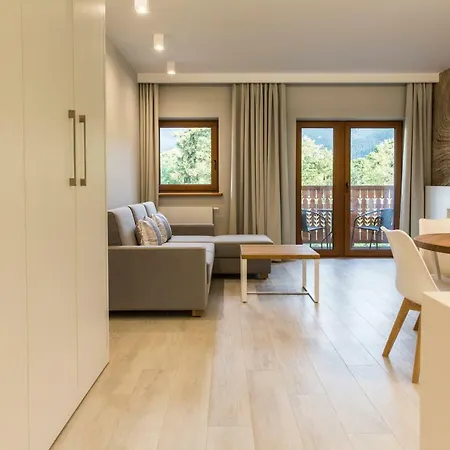 Royal Hill Aparthotel