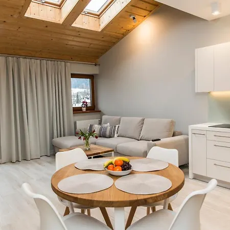 Aparthotel Royal Hill 3*