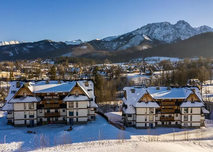 Royal Hill شقة فندقية 3*