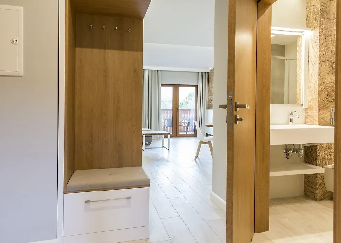 Hotel apartamentowy Royal Hill 3*