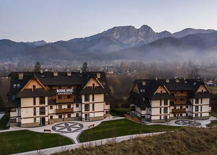 Royal Hill شقة فندقية 3*