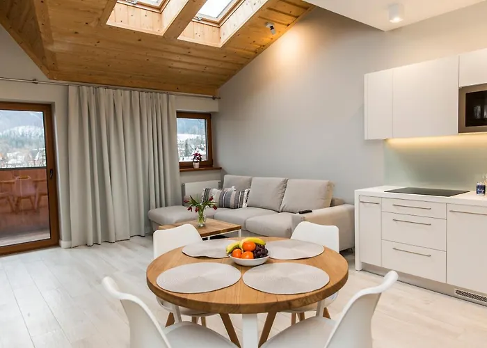 Hotel apartamentowy Royal Hill 3*